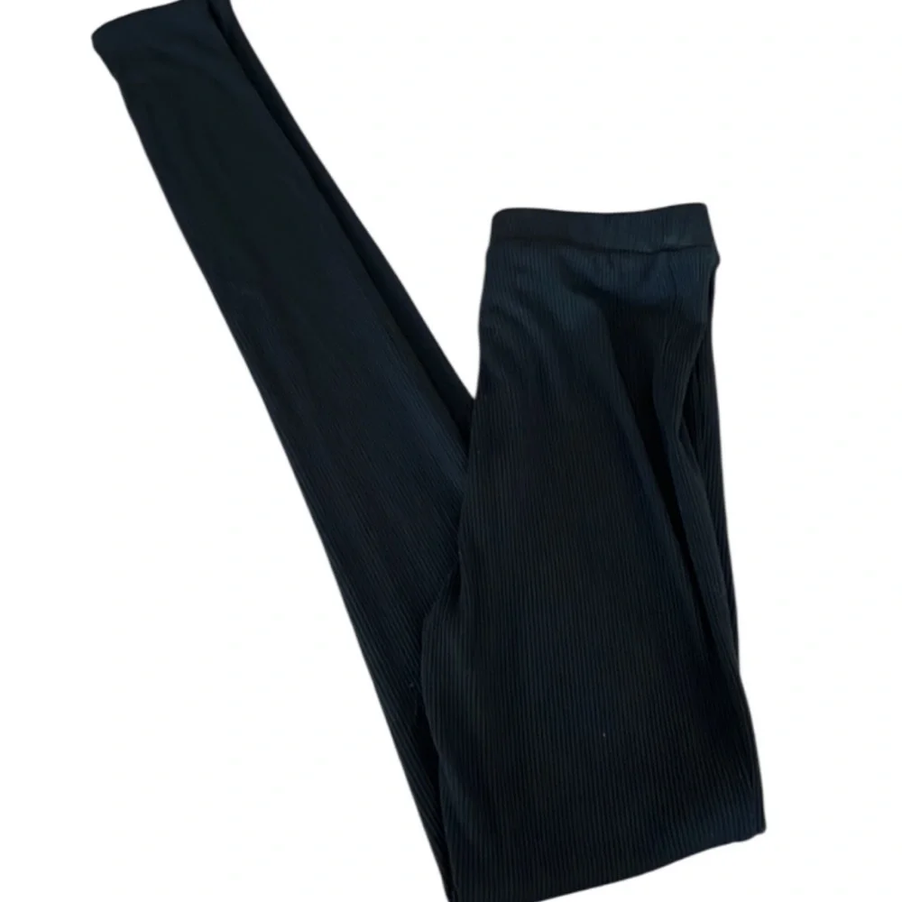 NAKED WARDROBE MICRO RIBBED LOUNGE LEGGING BLACK- Size XS